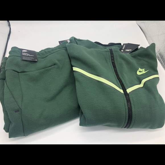 Nike Tech Fleece Full Tracksuit - Picture 8 of 9